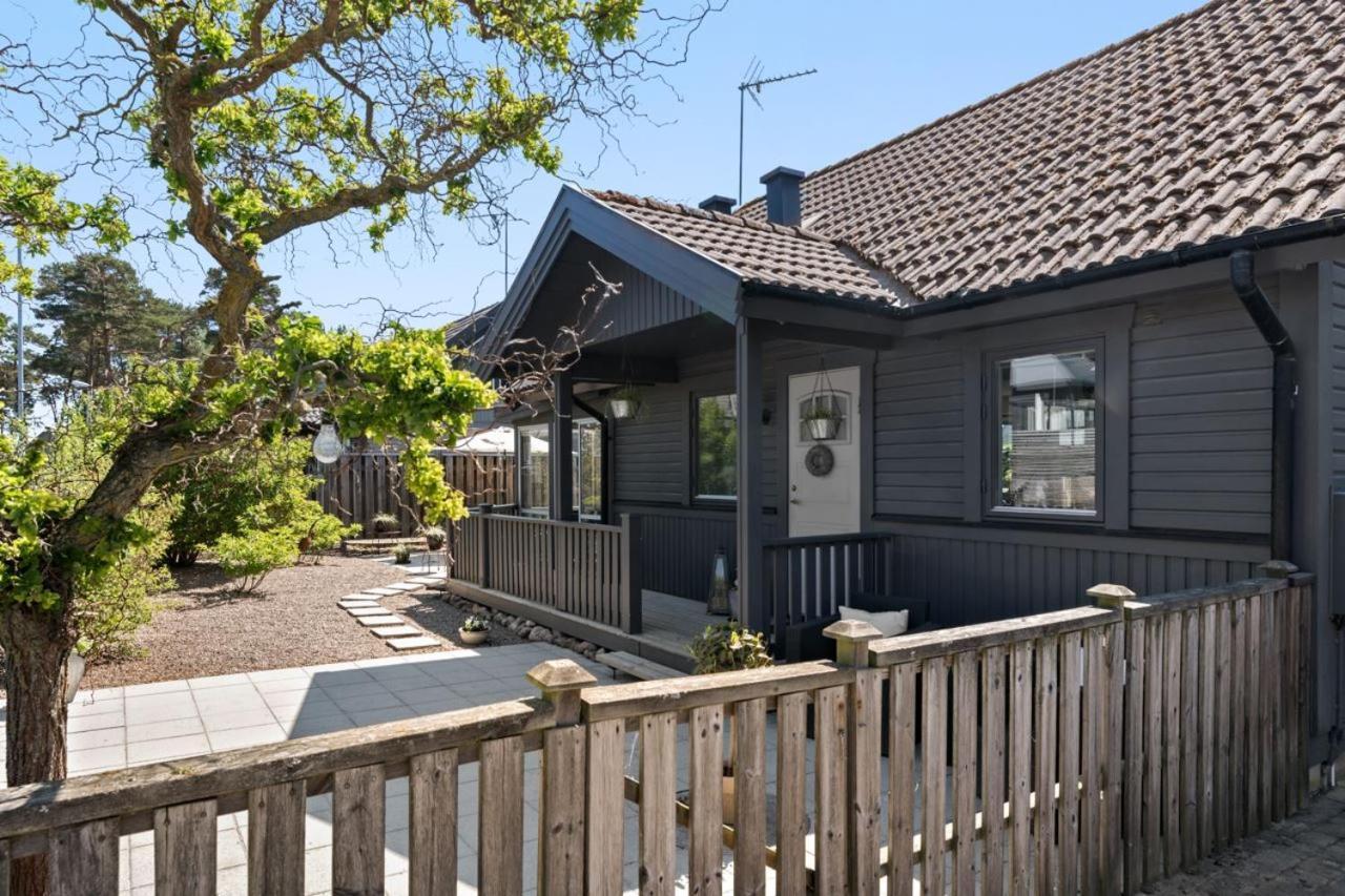 Charming 2-Floor House By The Sea In Ahus Sweden Villa Ngoại thất bức ảnh